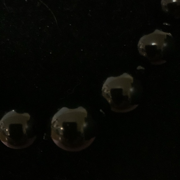 Beautiful black beads, necklace, 16” - Picture 3 of 5